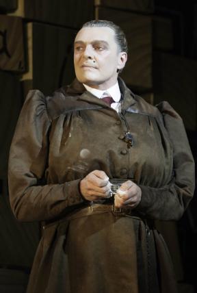 Top 5 Worst Mums in Literature (Mrs. Trunchbull of Dahl's 'Matilda' pictured)